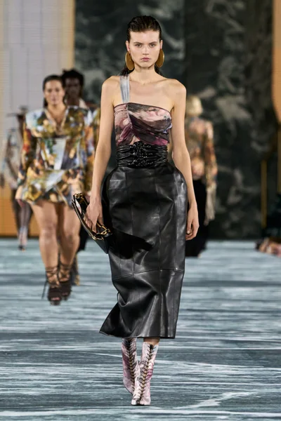 Look 21